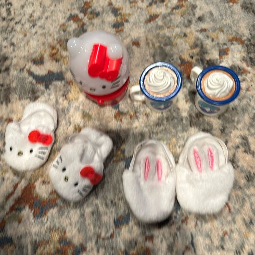 American girl misc accessories!!